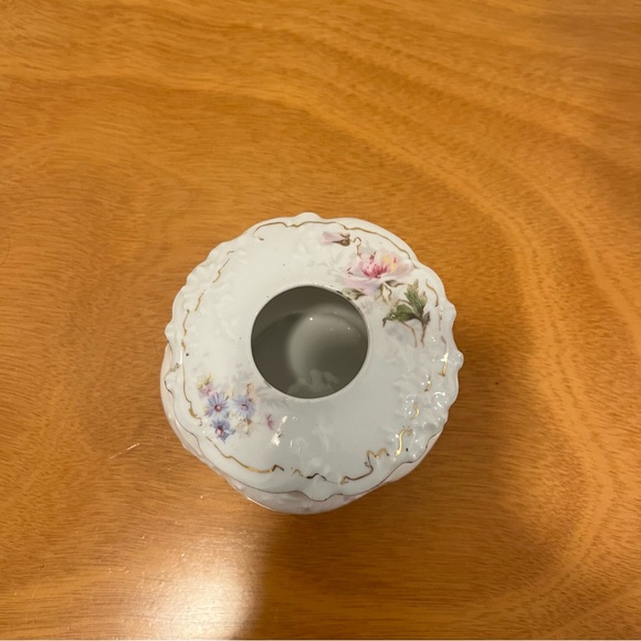 Antique Vintage Hand-Painted Floral Porcelain Hair Receiver - Picture 3 of 8